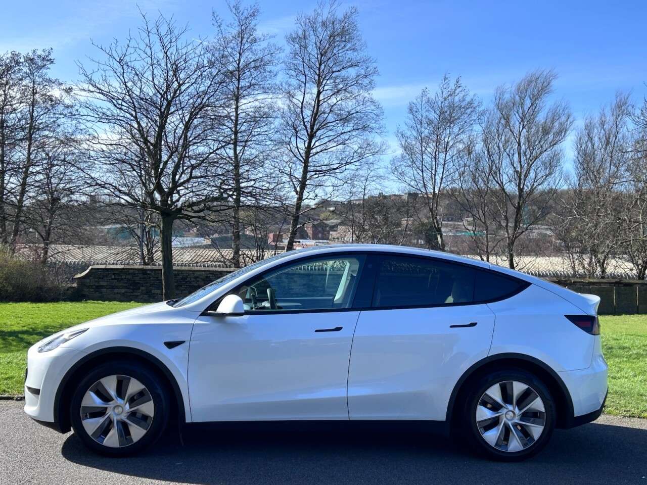 2023 TESLA MODEL Y 2023 TESLA MODEL Y