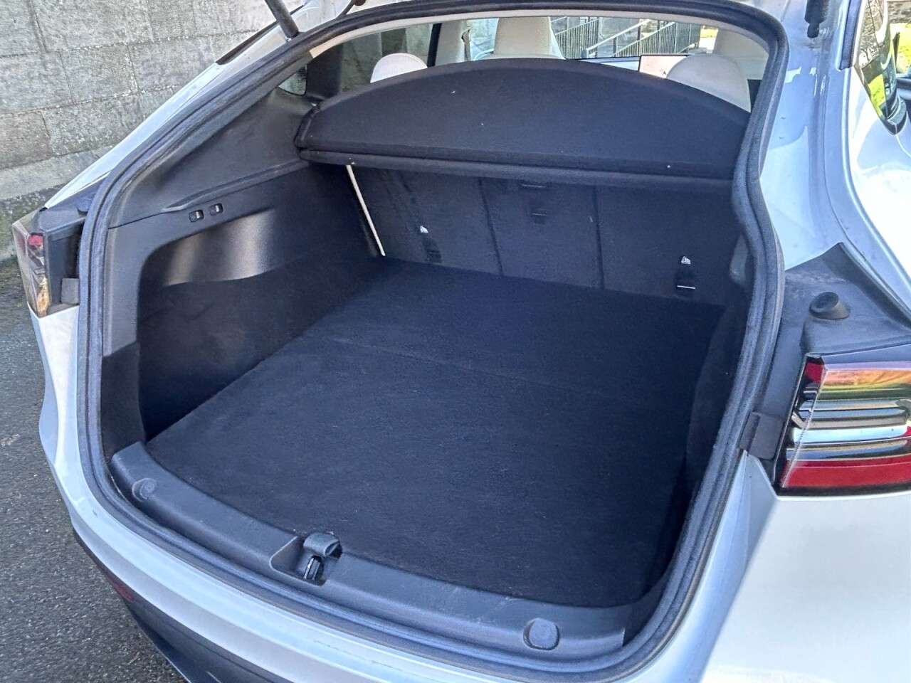 2023 TESLA MODEL Y 2023 TESLA MODEL Y