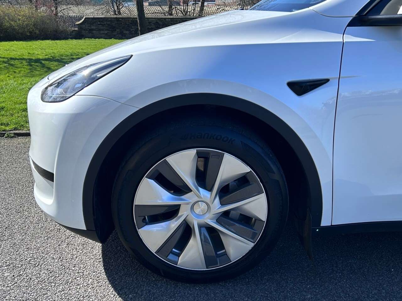 2023 TESLA MODEL Y 2023 TESLA MODEL Y
