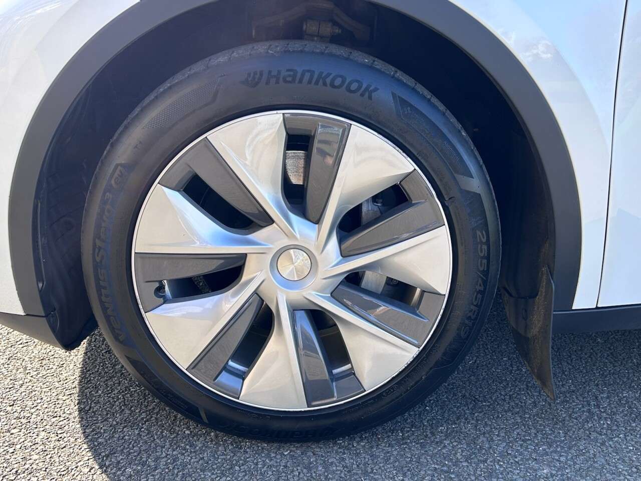 2023 TESLA MODEL Y 2023 TESLA MODEL Y