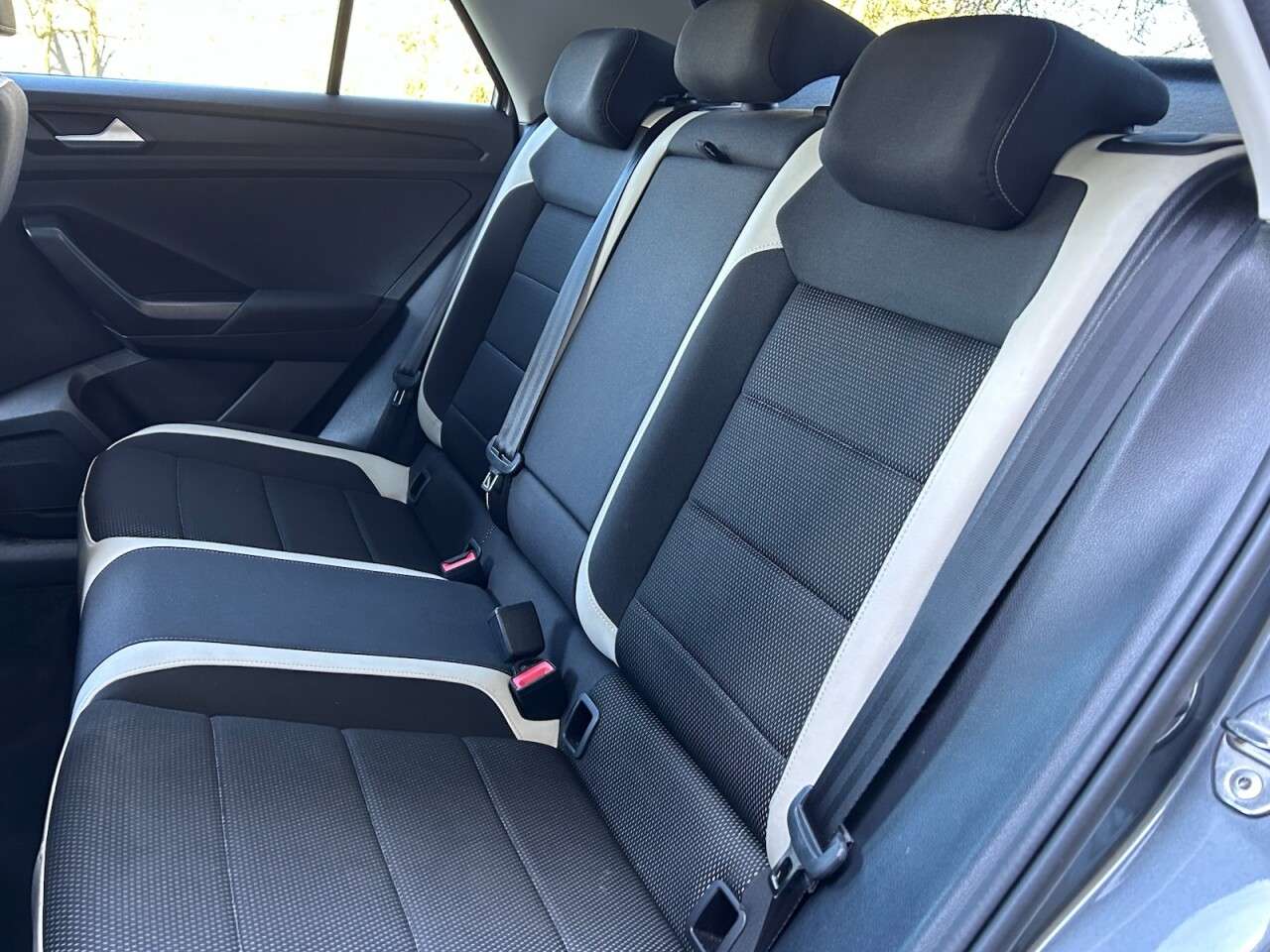 2021 VOLKSWAGEN T-ROC 2021 VOLKSWAGEN T-ROC