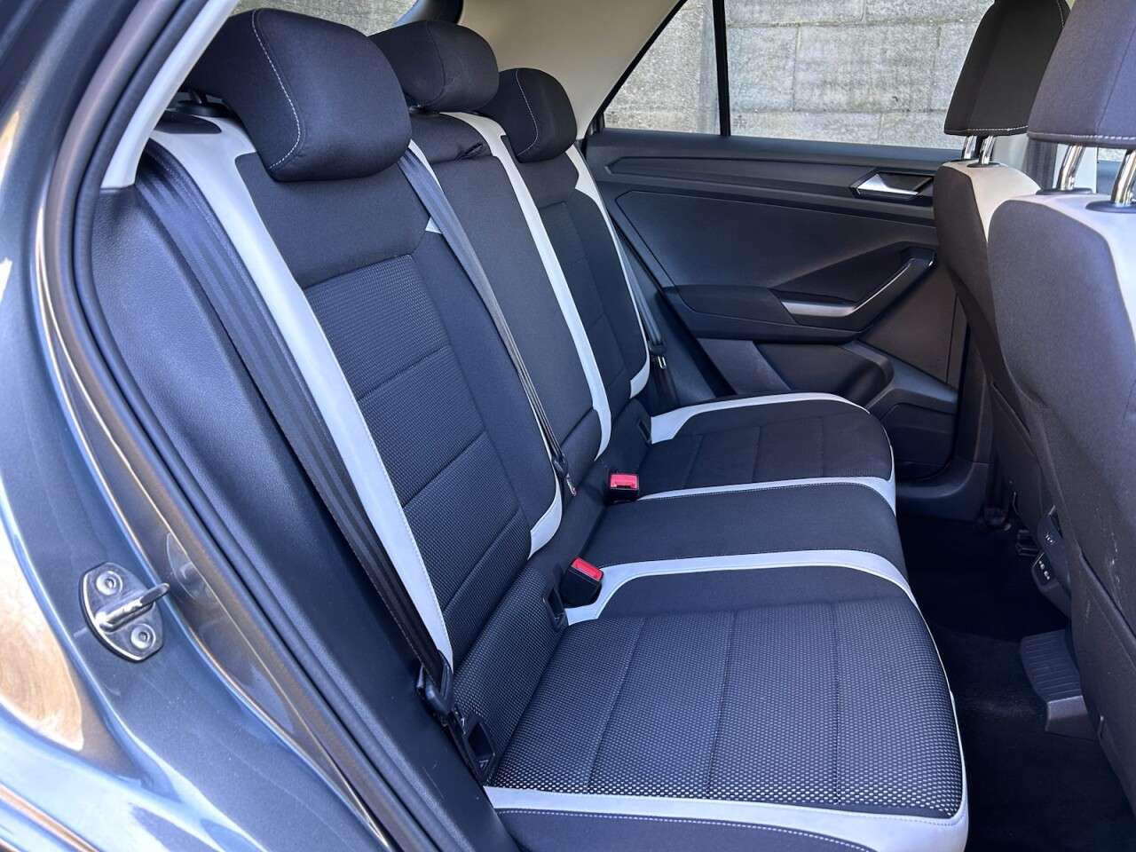 2021 VOLKSWAGEN T-ROC 2021 VOLKSWAGEN T-ROC