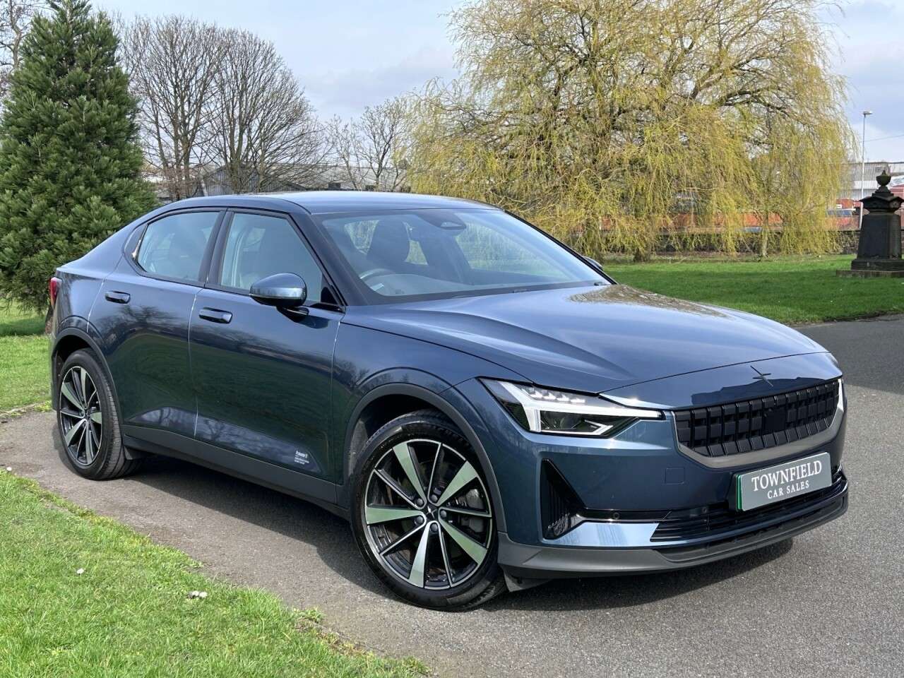 A 2021 POLESTAR POLESTAR 2 Single Motor 64kWh Standard Range Fastback 5dr Electric Auto FWD (224 ps) P A 2021 POLESTAR POLESTAR 2 Single Motor 64kWh Standard Range Fastback 5dr Electric Auto FWD (224 ps) P