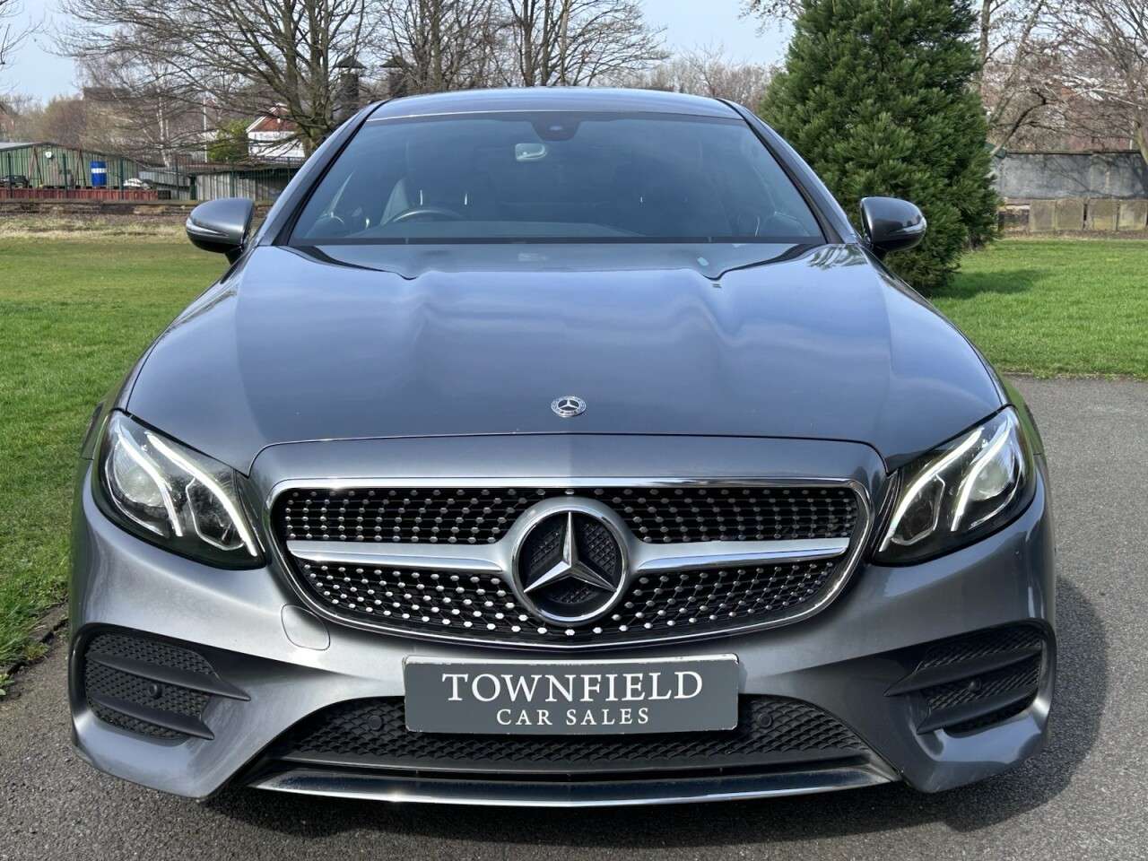 A 2019 MERCEDES-BENZ E-CLASS 2.0 E220d AMG Line Coupe 2dr Diesel G-Tronic+ Euro 6 (s/s) (194 ps) SAT NAV A 2019 MERCEDES-BENZ E-CLASS 2.0 E220d AMG Line Coupe 2dr Diesel G-Tronic+ Euro 6 (s/s) (194 ps) SAT NAV