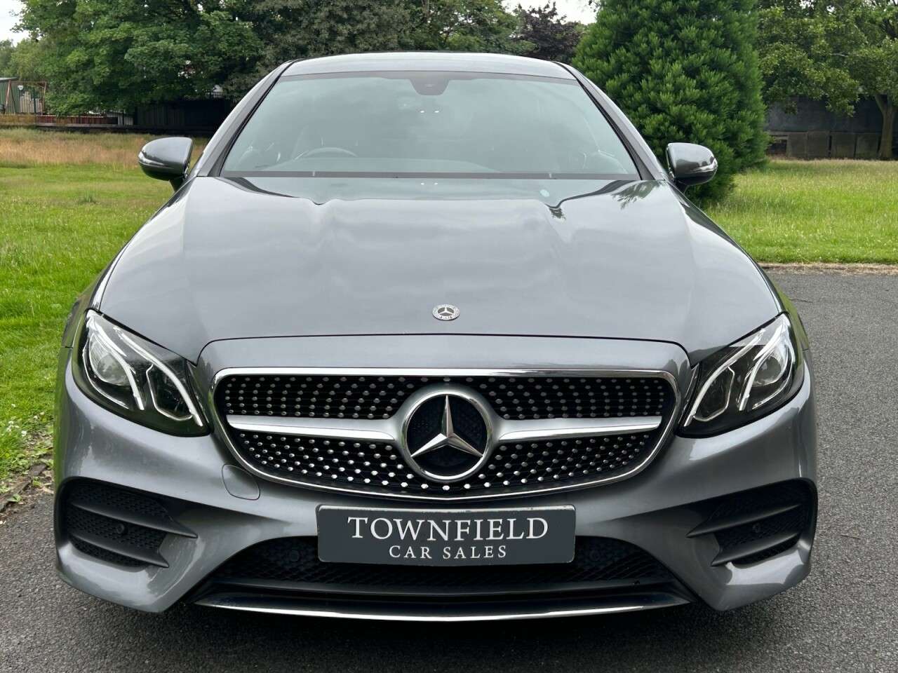 A 2019 MERCEDES-BENZ E-CLASS 2.0 E220d AMG Line Coupe 2dr Diesel G-Tronic+ Euro 6 (s/s) (194 ps) SAT NAV A 2019 MERCEDES-BENZ E-CLASS 2.0 E220d AMG Line Coupe 2dr Diesel G-Tronic+ Euro 6 (s/s) (194 ps) SAT NAV