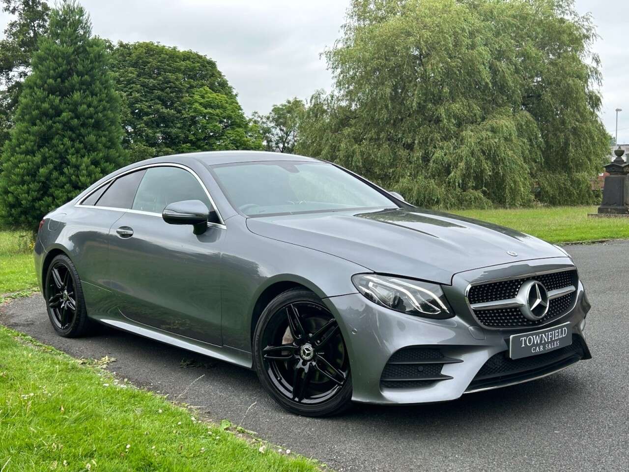 A 2019 MERCEDES-BENZ E-CLASS 2.0 E220d AMG Line Coupe 2dr Diesel G-Tronic+ Euro 6 (s/s) (194 ps) SAT NAV A 2019 MERCEDES-BENZ E-CLASS 2.0 E220d AMG Line Coupe 2dr Diesel G-Tronic+ Euro 6 (s/s) (194 ps) SAT NAV