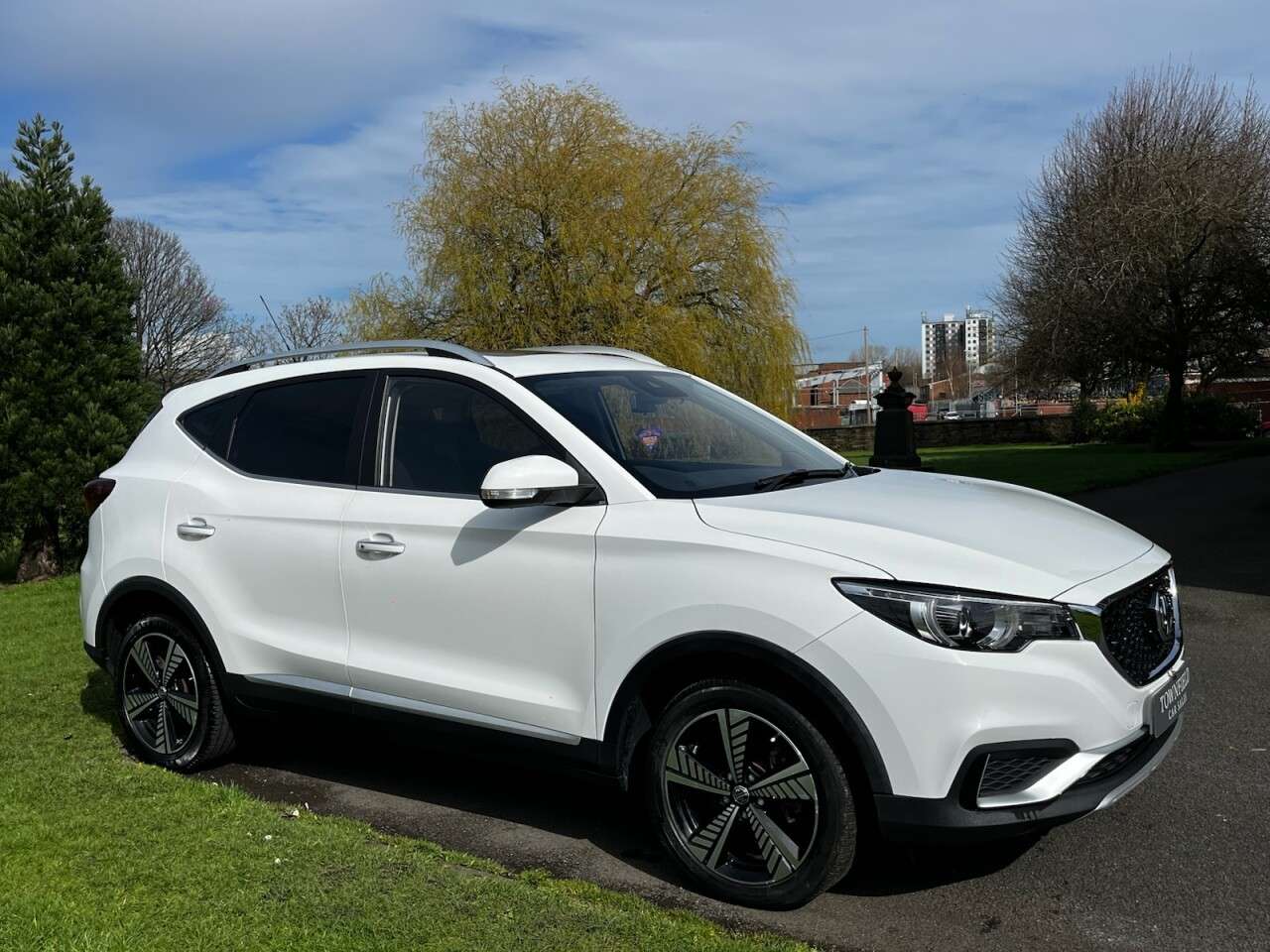 A 2021 MG MG ZS 44.5kWh Exclusive SUV 5dr Electric Auto (143 ps) A 2021 MG MG ZS 44.5kWh Exclusive SUV 5dr Electric Auto (143 ps)