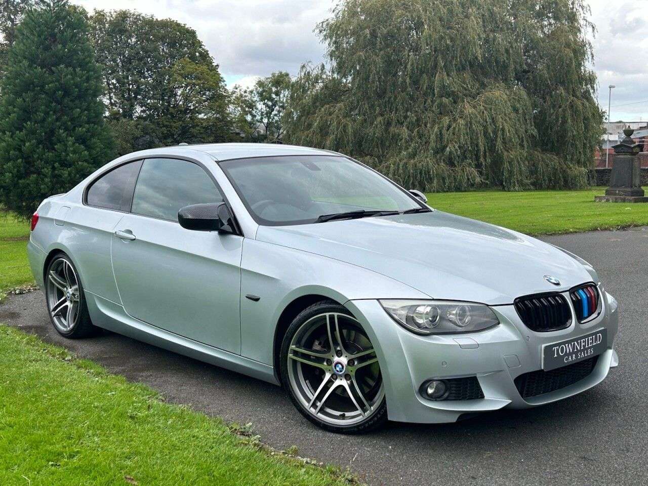 A 2012 BMW 3 SERIES 3.0 330i Sport Plus Edition Coupe 2dr Petrol Steptronic Euro 5 (272 ps) FRO A 2012 BMW 3 SERIES 3.0 330i Sport Plus Edition Coupe 2dr Petrol Steptronic Euro 5 (272 ps) FRO