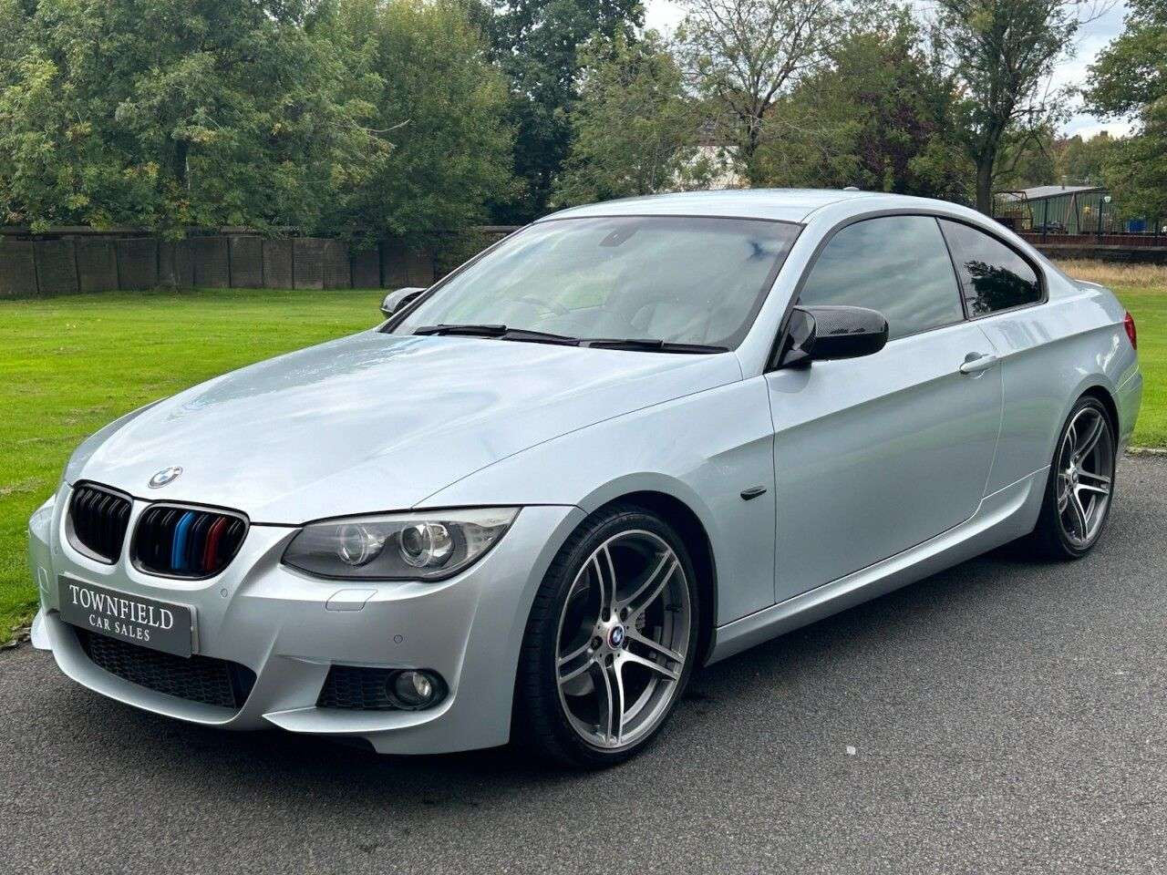A 2012 BMW 3 SERIES 3.0 330i Sport Plus Edition Coupe 2dr Petrol Steptronic Euro 5 (272 ps) FRO A 2012 BMW 3 SERIES 3.0 330i Sport Plus Edition Coupe 2dr Petrol Steptronic Euro 5 (272 ps) FRO