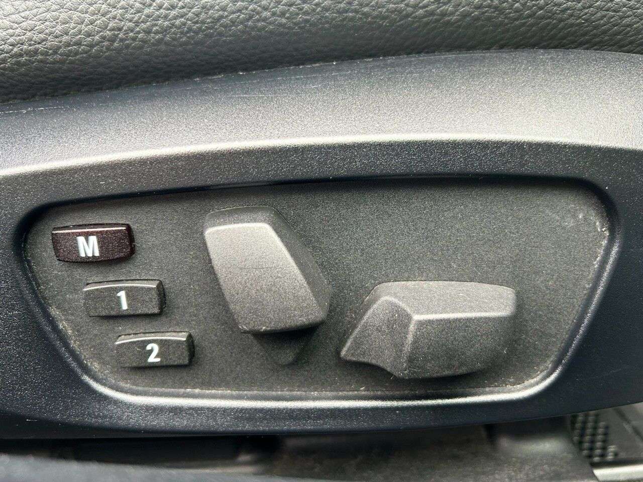 2012 BMW 3 SERIES 2012 BMW 3 SERIES