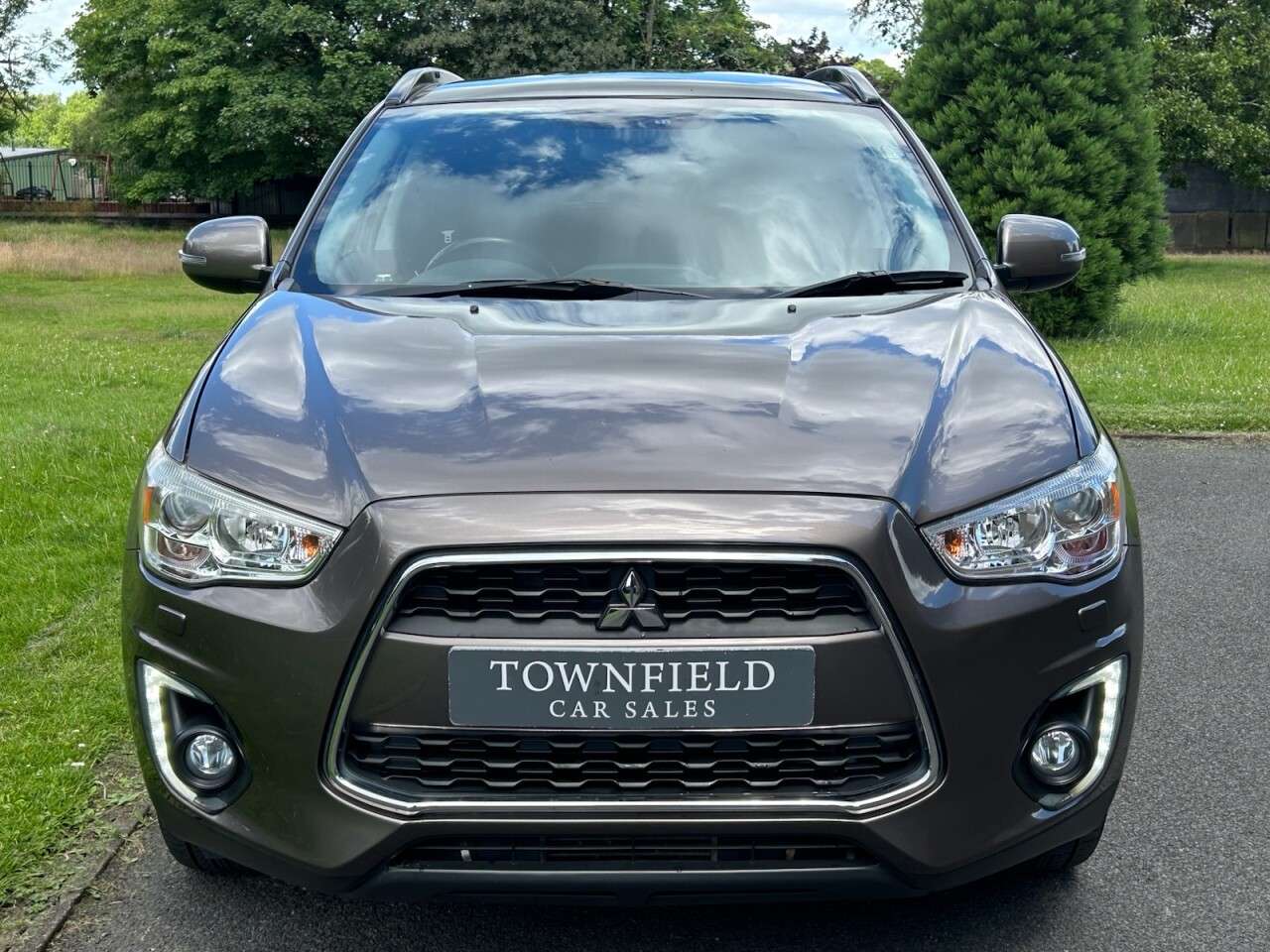 A 2015 MITSUBISHI ASX 2.2 DI-D 4 SUV 5dr Diesel Auto 4WD Euro 5 (s/s) (150 ps) HEATED LEATHER SEA A 2015 MITSUBISHI ASX 2.2 DI-D 4 SUV 5dr Diesel Auto 4WD Euro 5 (s/s) (150 ps) HEATED LEATHER SEA