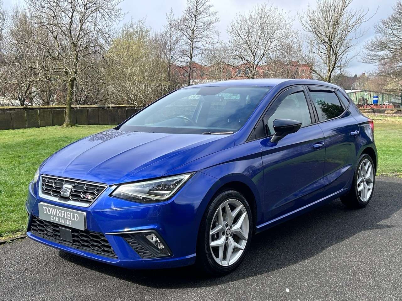 A 2019 SEAT IBIZA 1.0 TSI FR Hatchback 5dr Petrol Manual Euro 6 (s/s) GPF (95 ps) A 2019 SEAT IBIZA 1.0 TSI FR Hatchback 5dr Petrol Manual Euro 6 (s/s) GPF (95 ps)