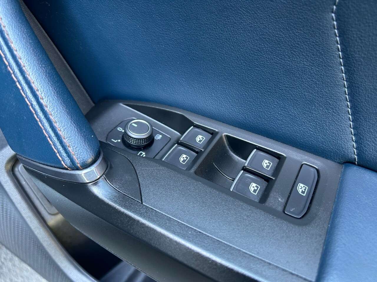 2023 CUPRA FORMENTOR 2023 CUPRA FORMENTOR