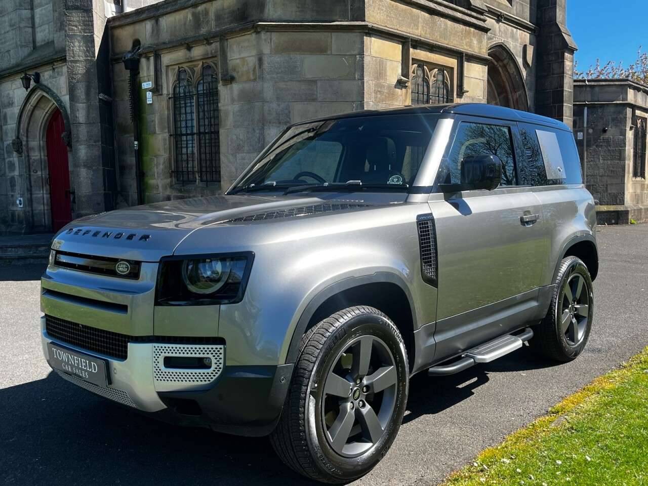 A 2021 LAND ROVER DEFENDER 3.0 D200 MHEV S SUV 3dr Diesel Auto 4WD Euro 6 (s/s) (200 ps) HEATED SEATS+ A 2021 LAND ROVER DEFENDER 3.0 D200 MHEV S SUV 3dr Diesel Auto 4WD Euro 6 (s/s) (200 ps) HEATED SEATS+