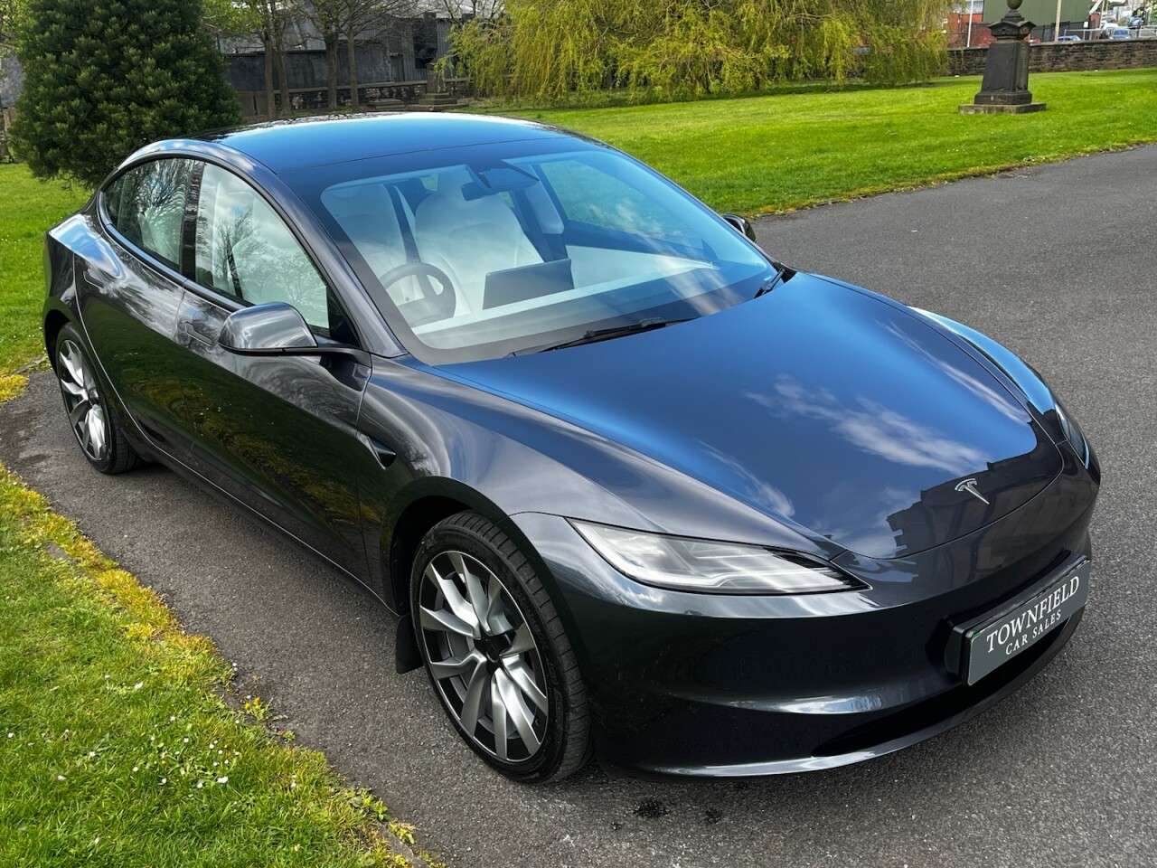 A 2024 TESLA MODEL 3 (Dual Motor) Long Range Saloon 4dr Electric Auto 4WDE (306 ps) A 2024 TESLA MODEL 3 (Dual Motor) Long Range Saloon 4dr Electric Auto 4WDE (306 ps)