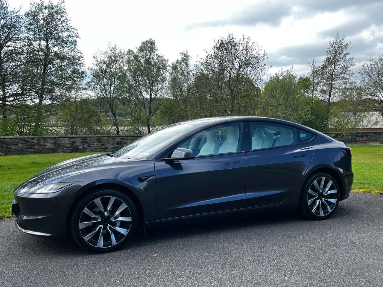 2024 TESLA MODEL 3 2024 TESLA MODEL 3