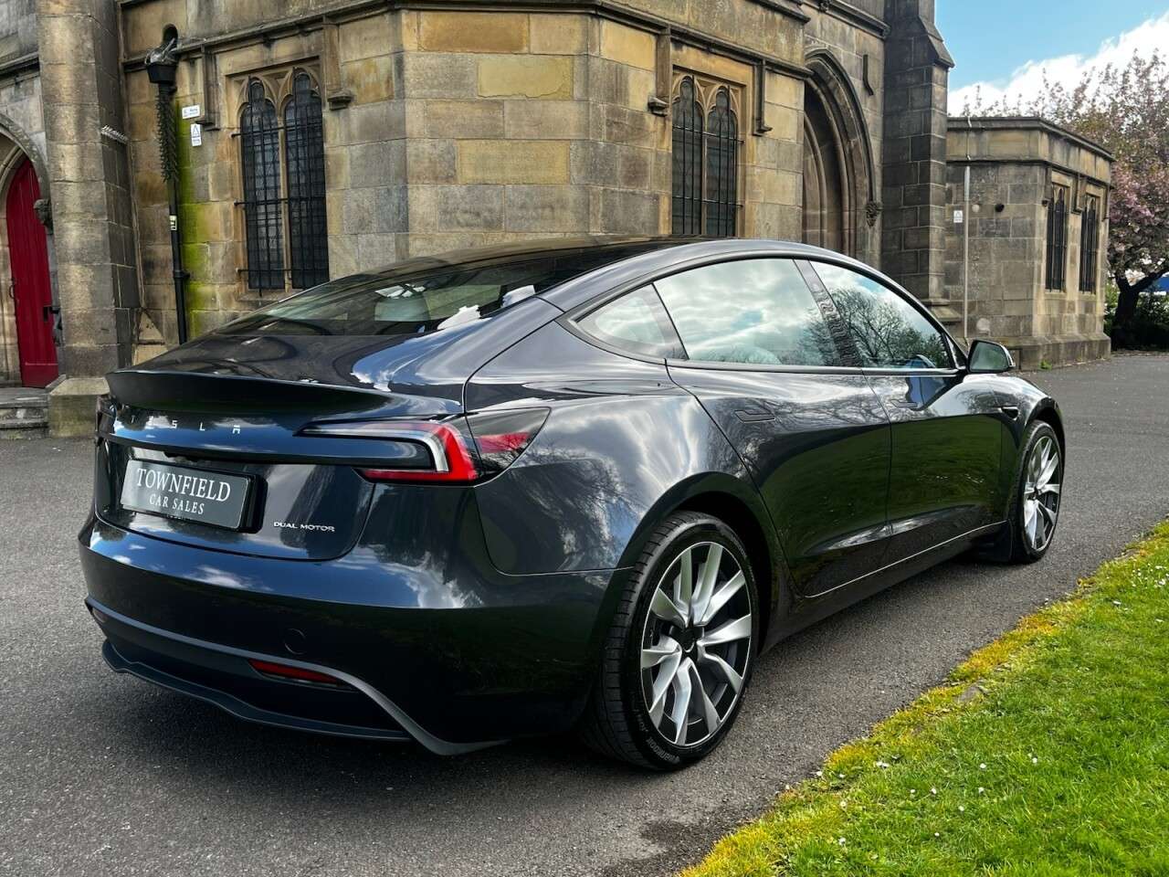 2024 TESLA MODEL 3 2024 TESLA MODEL 3