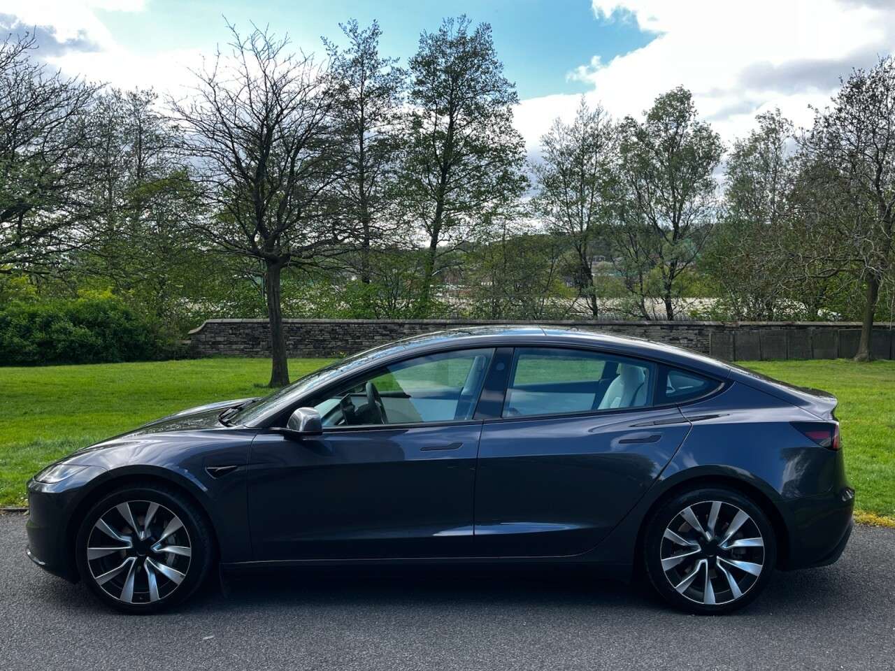 2024 TESLA MODEL 3 2024 TESLA MODEL 3