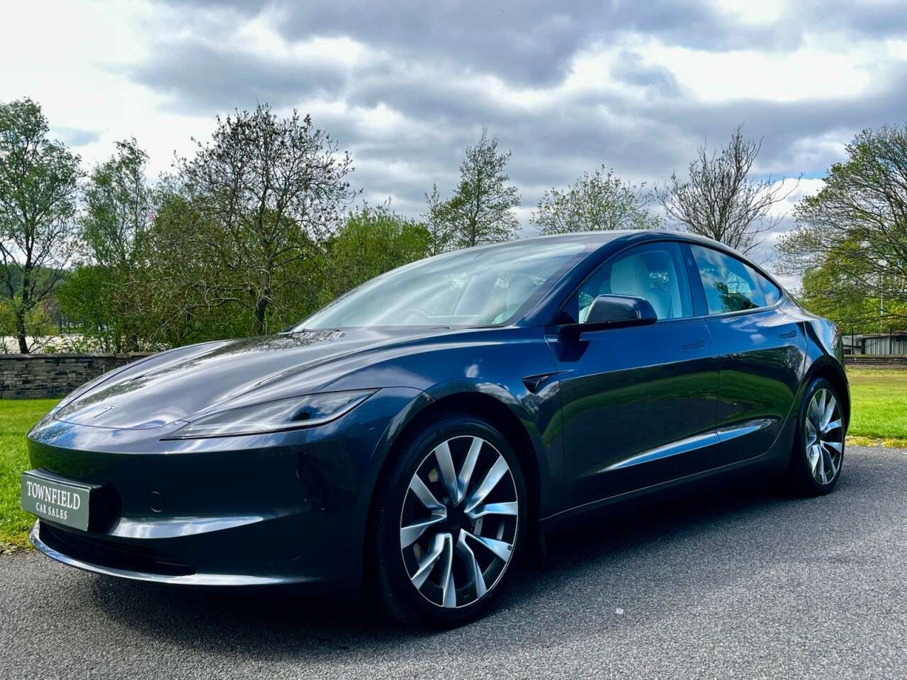 2024 TESLA MODEL 3 2024 TESLA MODEL 3