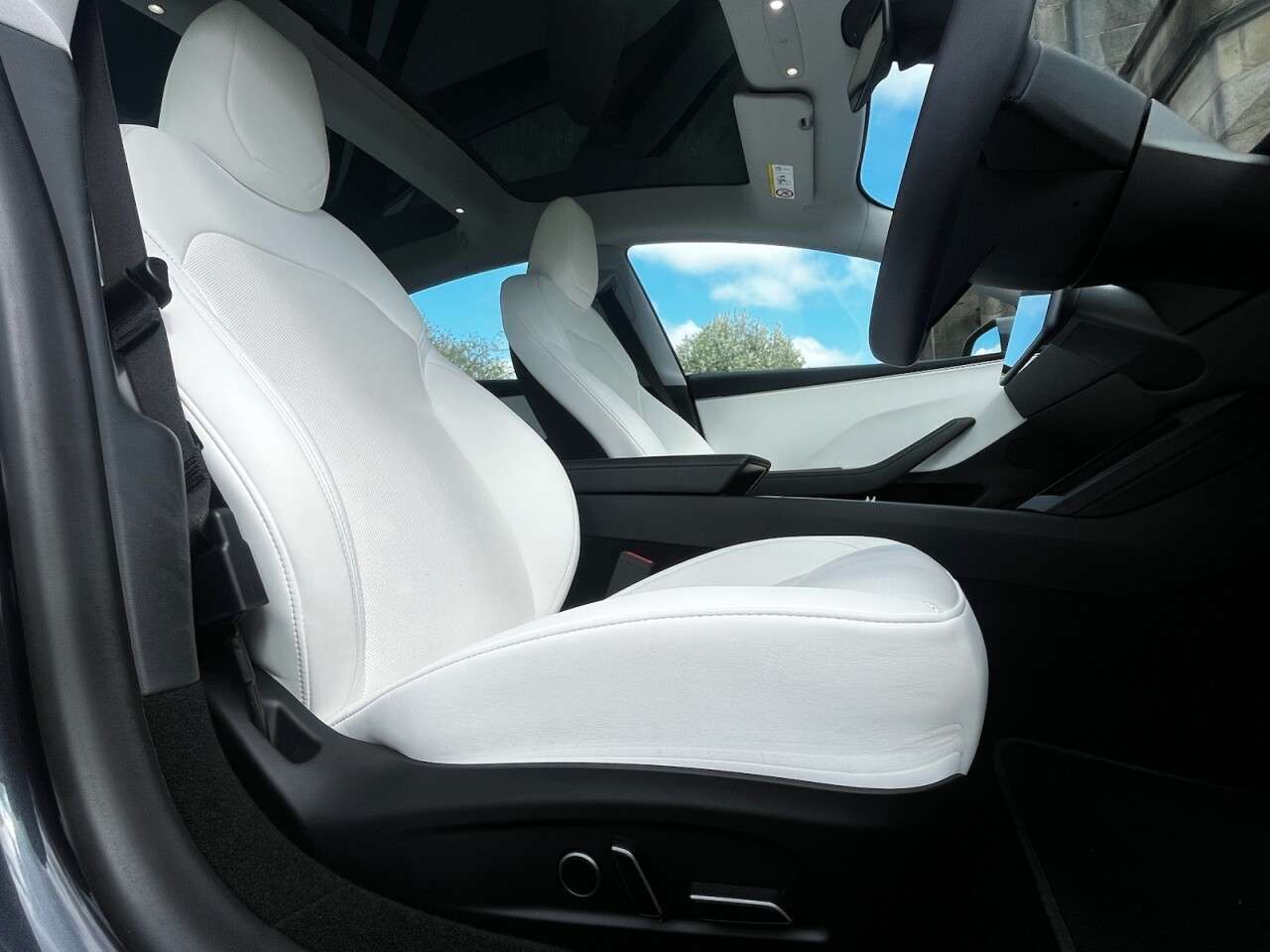 2024 TESLA MODEL 3 2024 TESLA MODEL 3