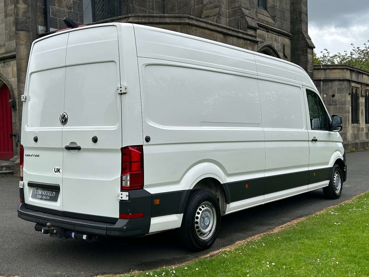 A 2021 VOLKSWAGEN CRAFTER 2.0 TDI CR35 Trendline Panel Van 5dr Diesel Manual FWD LWB High Roof Euro 6 A 2021 VOLKSWAGEN CRAFTER 2.0 TDI CR35 Trendline Panel Van 5dr Diesel Manual FWD LWB High Roof Euro 6