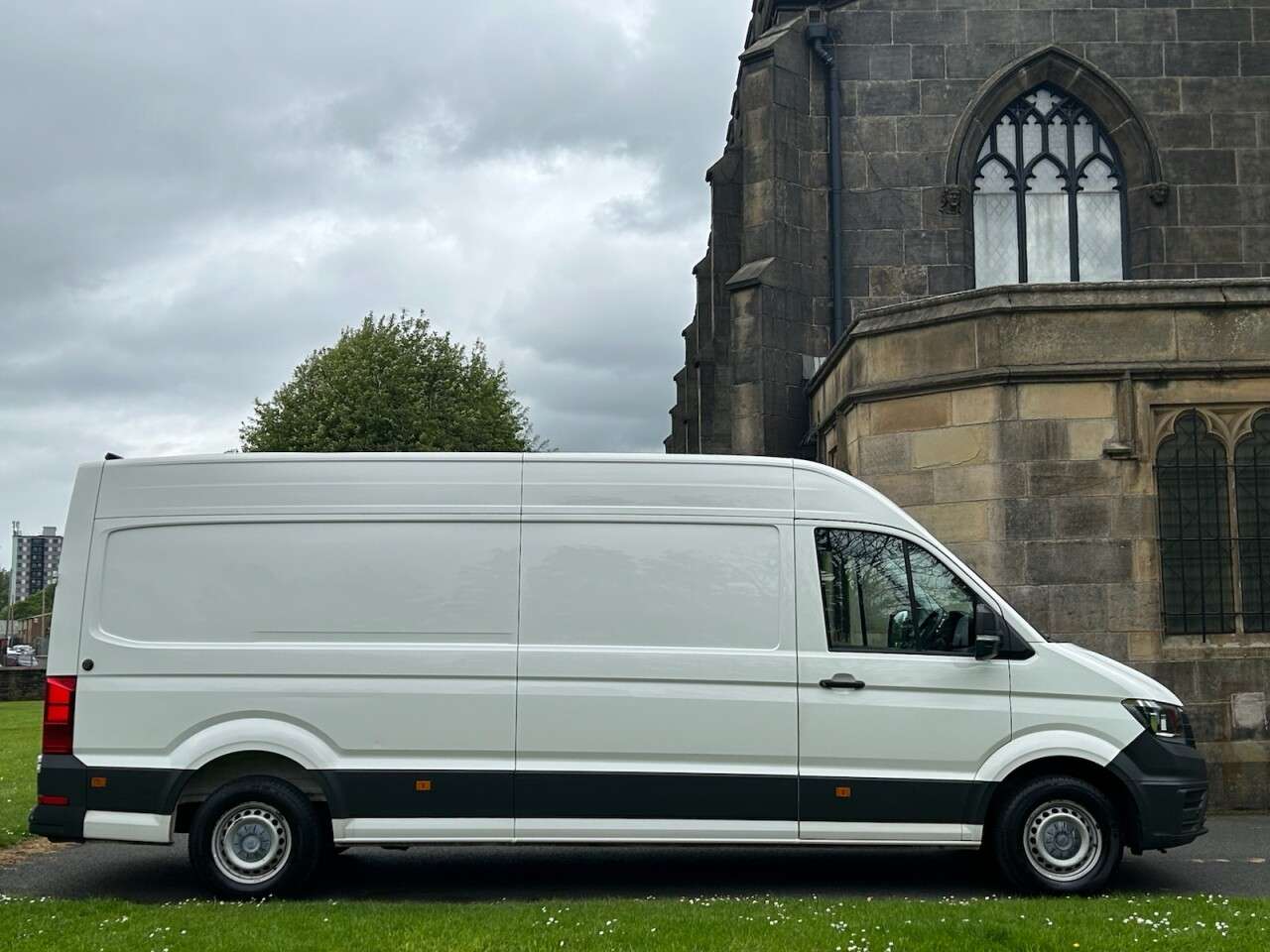 A 2021 VOLKSWAGEN CRAFTER 2.0 TDI CR35 Trendline Panel Van 5dr Diesel Manual FWD LWB High Roof Euro 6 A 2021 VOLKSWAGEN CRAFTER 2.0 TDI CR35 Trendline Panel Van 5dr Diesel Manual FWD LWB High Roof Euro 6