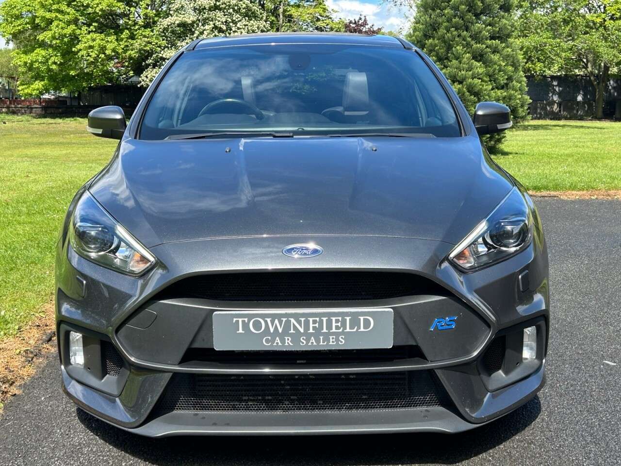 A 2017 FORD FOCUS 2.3T EcoBoost RS Hatchback 5dr Petrol Manual AWD Euro 6 (s/s) (350 ps) FULL A 2017 FORD FOCUS 2.3T EcoBoost RS Hatchback 5dr Petrol Manual AWD Euro 6 (s/s) (350 ps) FULL