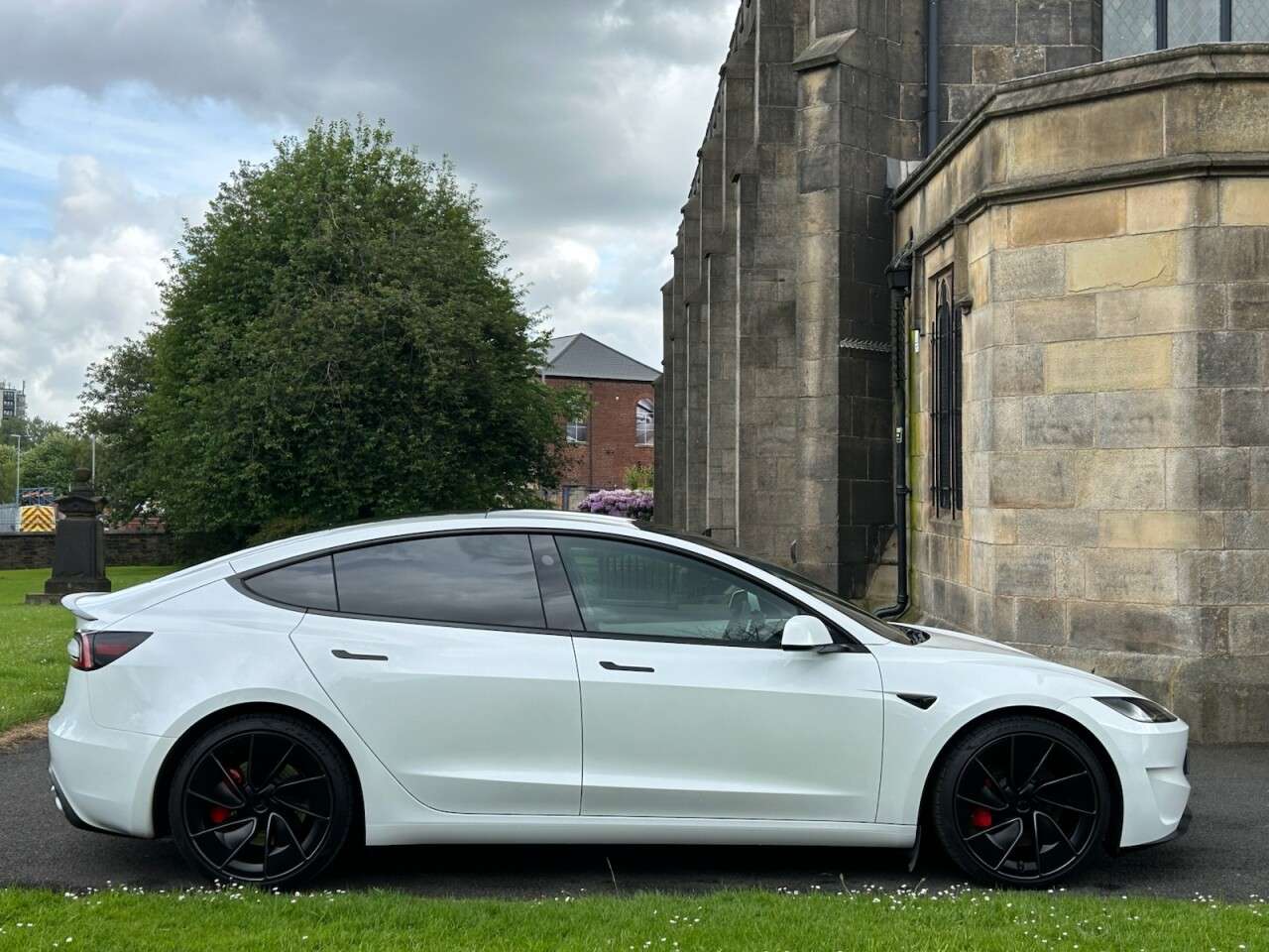 2025 TESLA MODEL 3 2025 TESLA MODEL 3