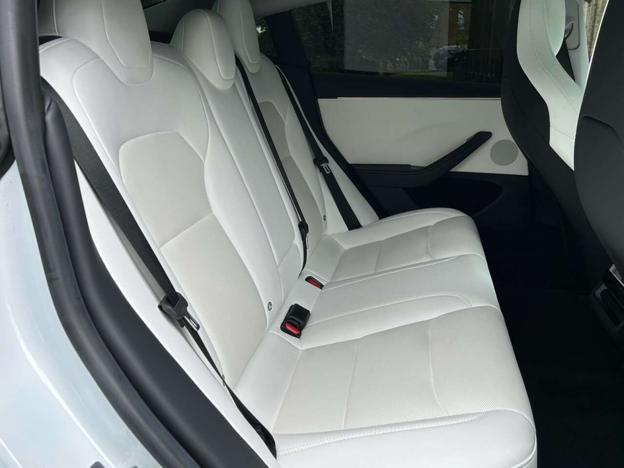 2025 TESLA MODEL 3 2025 TESLA MODEL 3