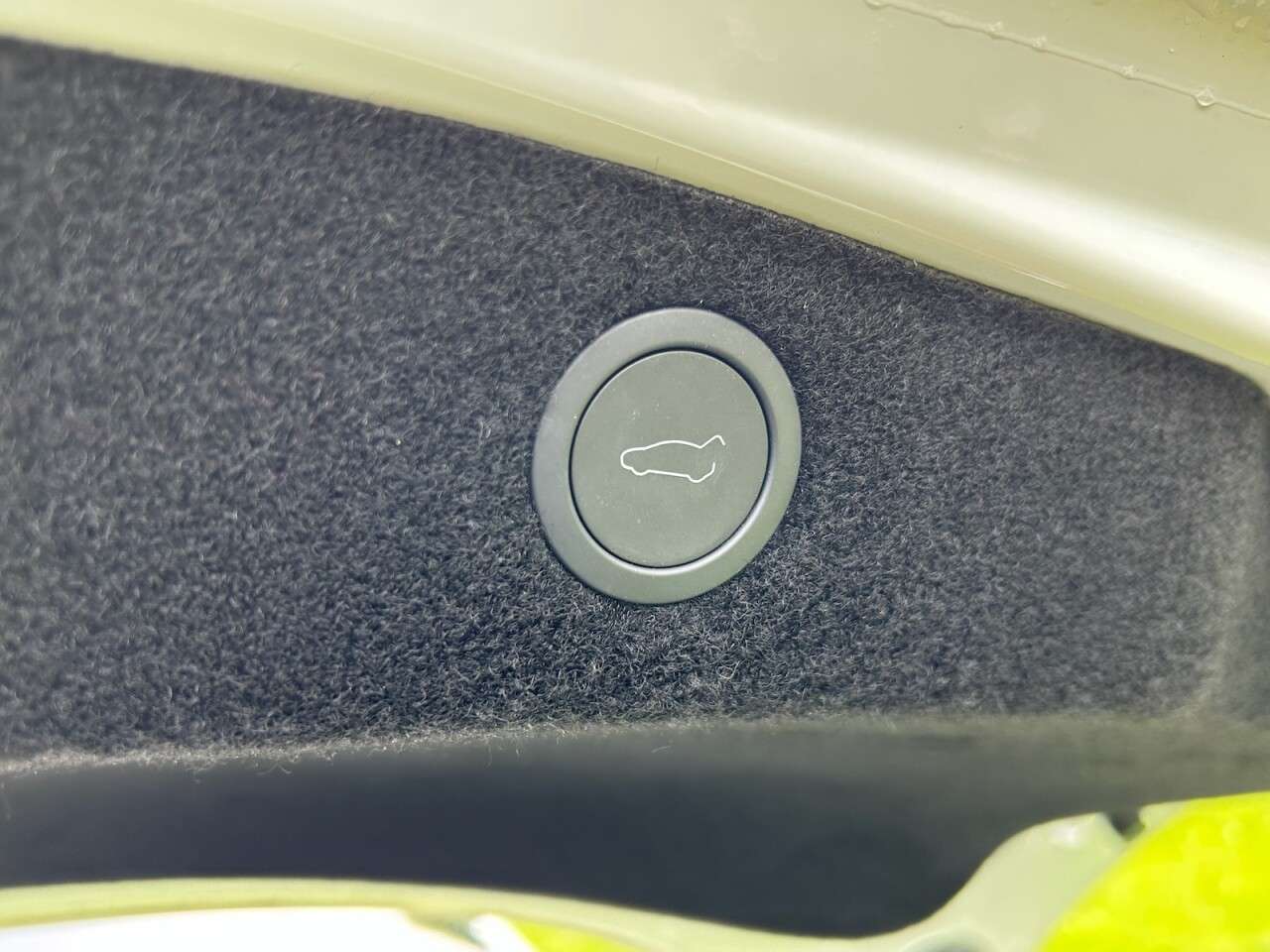 2025 TESLA MODEL 3 2025 TESLA MODEL 3