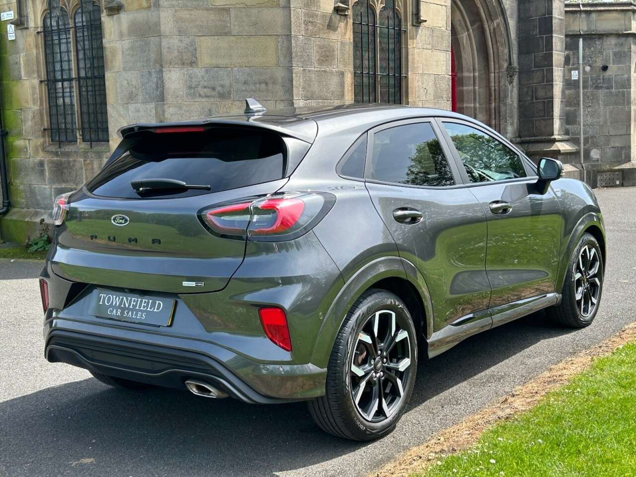 A 2022 FORD PUMA 1.0T EcoBoost MHEV ST-Line X SUV 5dr Petrol Manual Euro 6 (s/s) (125 ps) SA A 2022 FORD PUMA 1.0T EcoBoost MHEV ST-Line X SUV 5dr Petrol Manual Euro 6 (s/s) (125 ps) SA