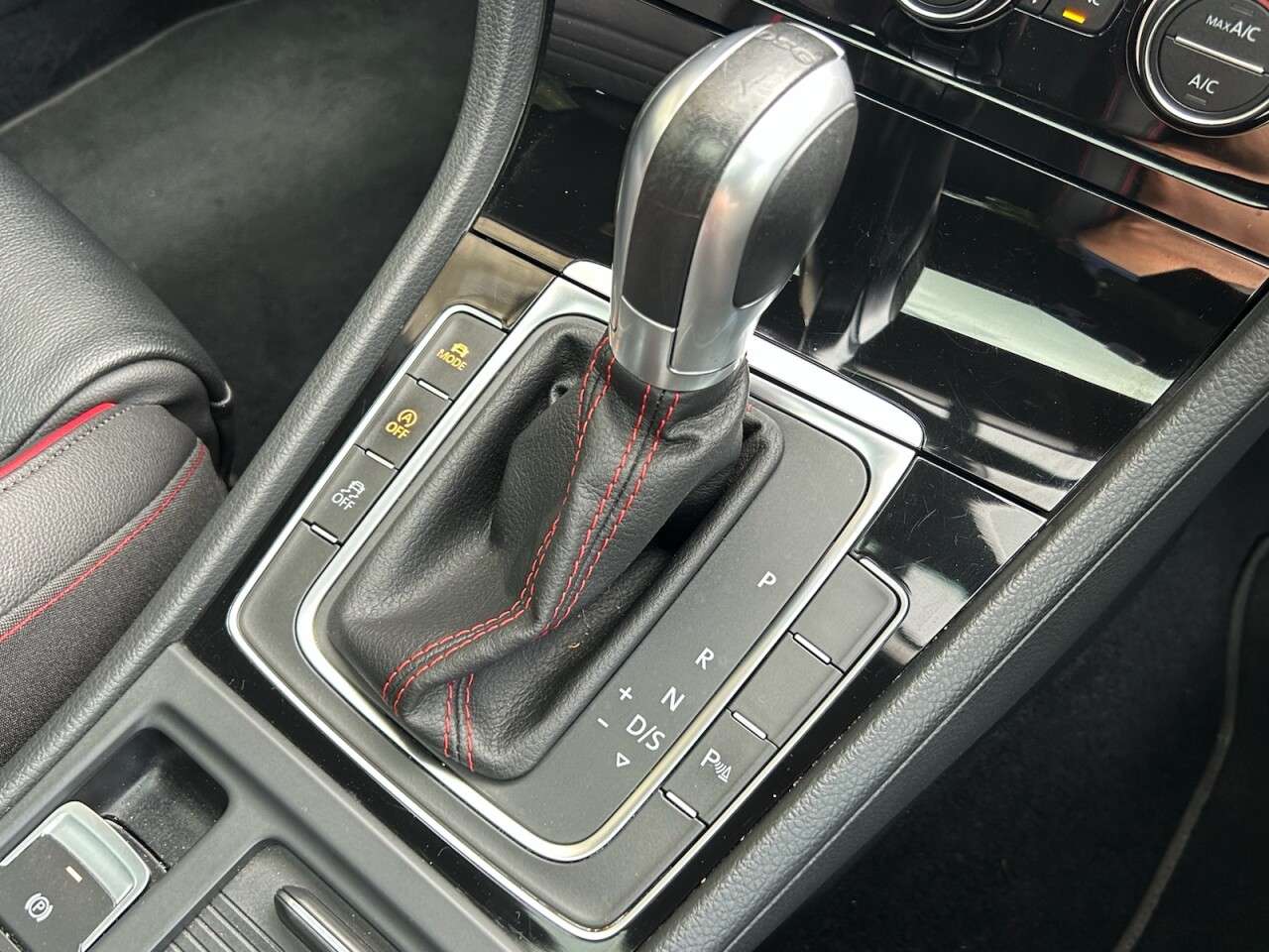 2018 VOLKSWAGEN GOLF 2018 VOLKSWAGEN GOLF