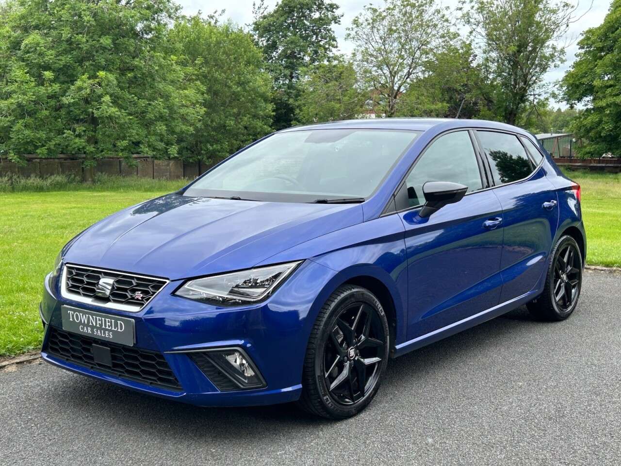 A 2020 SEAT IBIZA 1.0 TSI FR Hatchback 5dr Petrol Manual Euro 6 (s/s) GPF (95 ps) APPLE CARPL A 2020 SEAT IBIZA 1.0 TSI FR Hatchback 5dr Petrol Manual Euro 6 (s/s) GPF (95 ps) APPLE CARPL