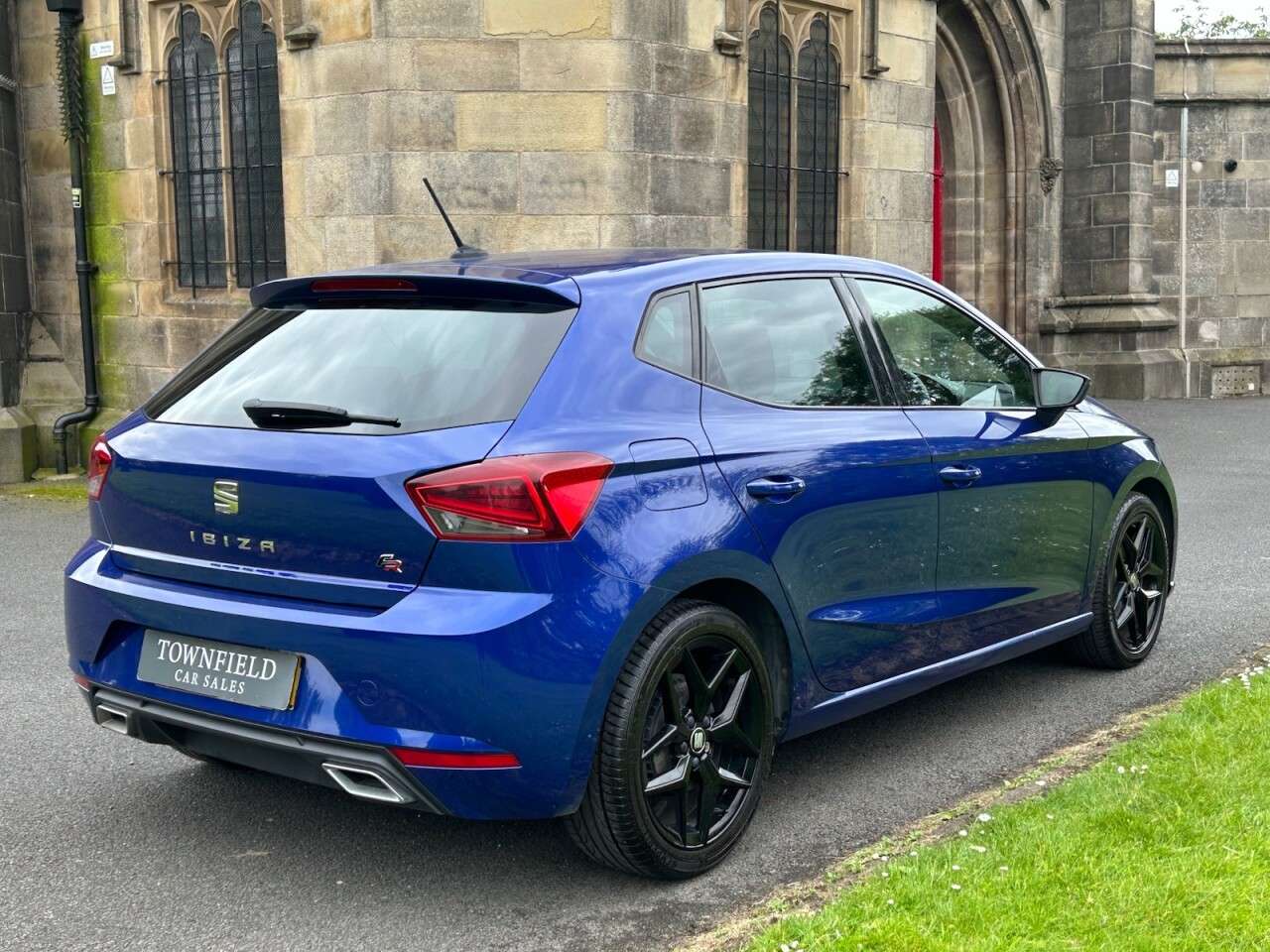 A 2020 SEAT IBIZA 1.0 TSI FR Hatchback 5dr Petrol Manual Euro 6 (s/s) GPF (95 ps) APPLE CARPL A 2020 SEAT IBIZA 1.0 TSI FR Hatchback 5dr Petrol Manual Euro 6 (s/s) GPF (95 ps) APPLE CARPL