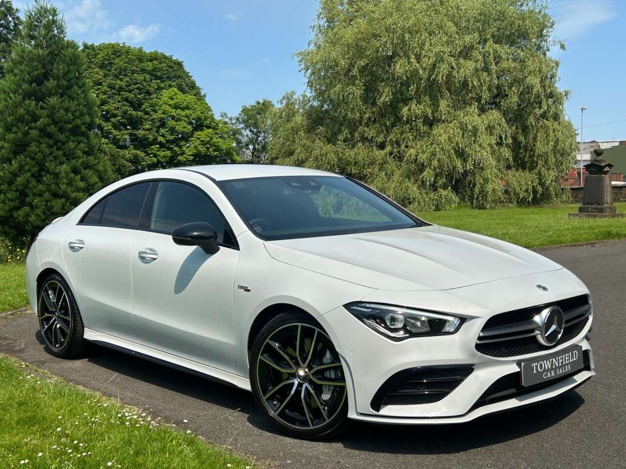 A 2020 MERCEDES-BENZ CLA 2.0 CLA35 AMG (Premium) Coupe 4dr Petrol 7G-DCT 4MATIC Euro 6 (s/s) (306 ps A 2020 MERCEDES-BENZ CLA 2.0 CLA35 AMG (Premium) Coupe 4dr Petrol 7G-DCT 4MATIC Euro 6 (s/s) (306 ps