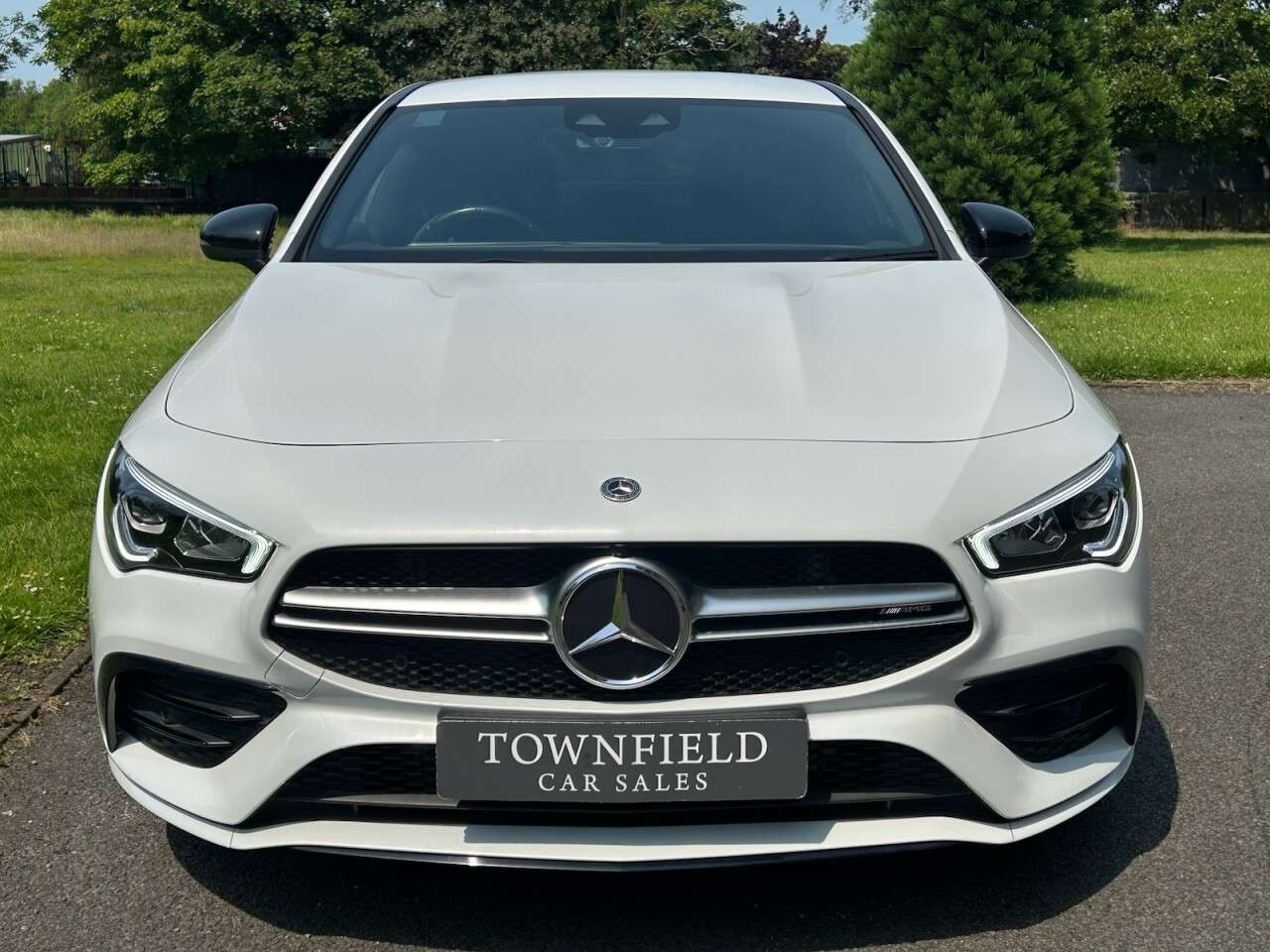 A 2020 MERCEDES-BENZ CLA 2.0 CLA35 AMG (Premium) Coupe 4dr Petrol 7G-DCT 4MATIC Euro 6 (s/s) (306 ps A 2020 MERCEDES-BENZ CLA 2.0 CLA35 AMG (Premium) Coupe 4dr Petrol 7G-DCT 4MATIC Euro 6 (s/s) (306 ps