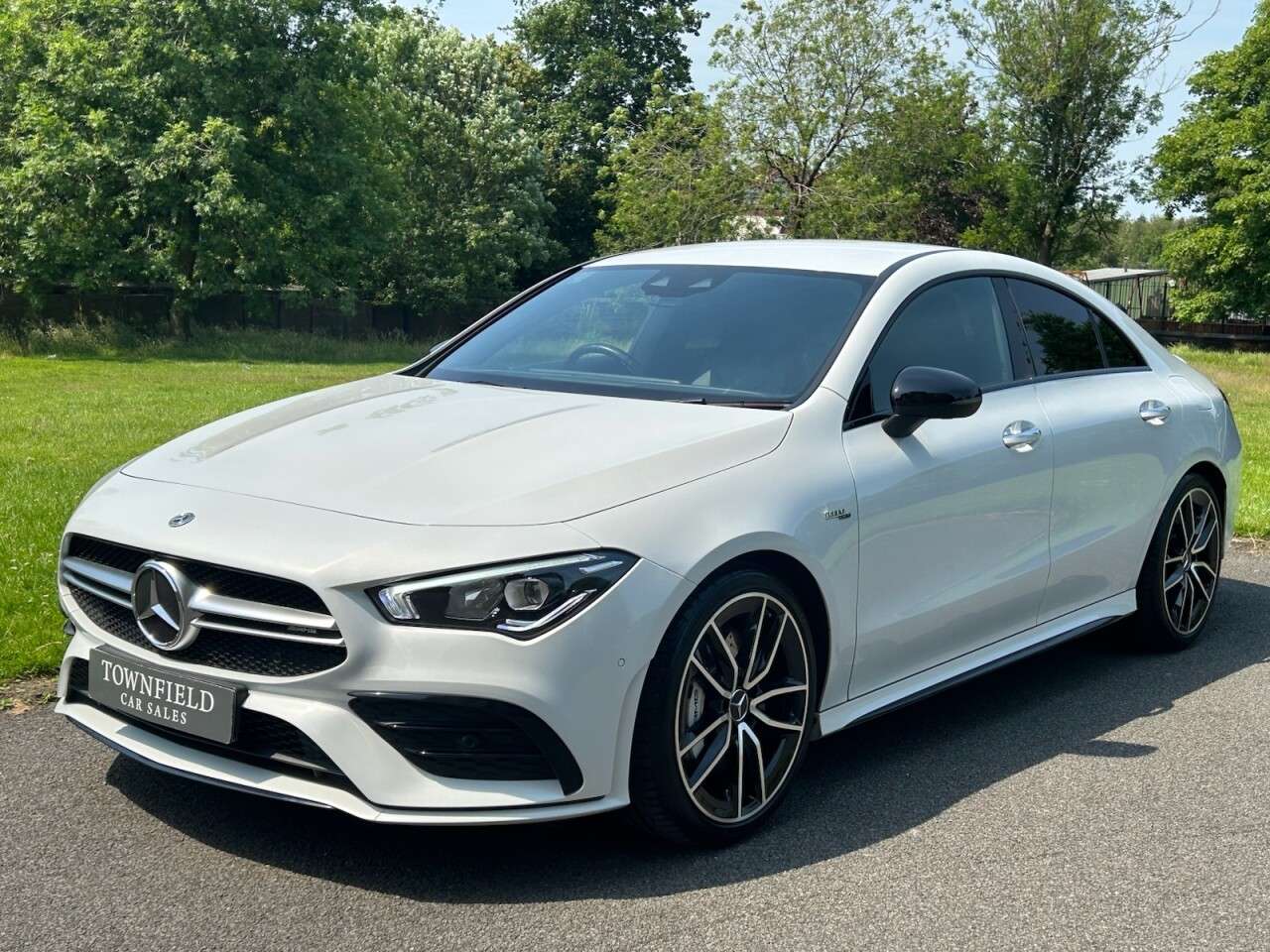 A 2020 MERCEDES-BENZ CLA 2.0 CLA35 AMG (Premium) Coupe 4dr Petrol 7G-DCT 4MATIC Euro 6 (s/s) (306 ps A 2020 MERCEDES-BENZ CLA 2.0 CLA35 AMG (Premium) Coupe 4dr Petrol 7G-DCT 4MATIC Euro 6 (s/s) (306 ps