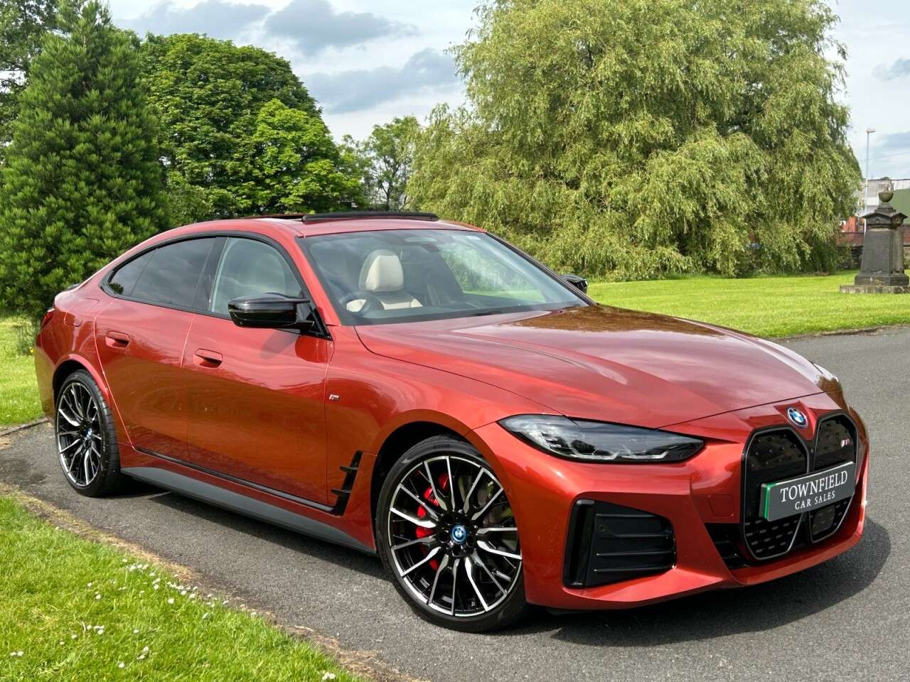 A 2023 BMW I4 M50 83.9kWh Gran Coupe 5dr Electric Auto 4WD (544 ps) TECH PACK+OYSTER COMF A 2023 BMW I4 M50 83.9kWh Gran Coupe 5dr Electric Auto 4WD (544 ps) TECH PACK+OYSTER COMF