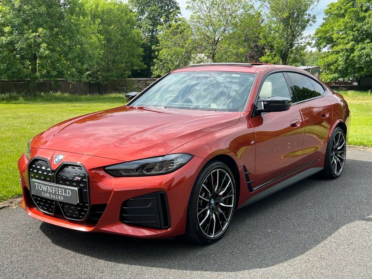 A 2023 BMW I4 M50 83.9kWh Gran Coupe 5dr Electric Auto 4WD (544 ps) TECH PACK+OYSTER COMF A 2023 BMW I4 M50 83.9kWh Gran Coupe 5dr Electric Auto 4WD (544 ps) TECH PACK+OYSTER COMF