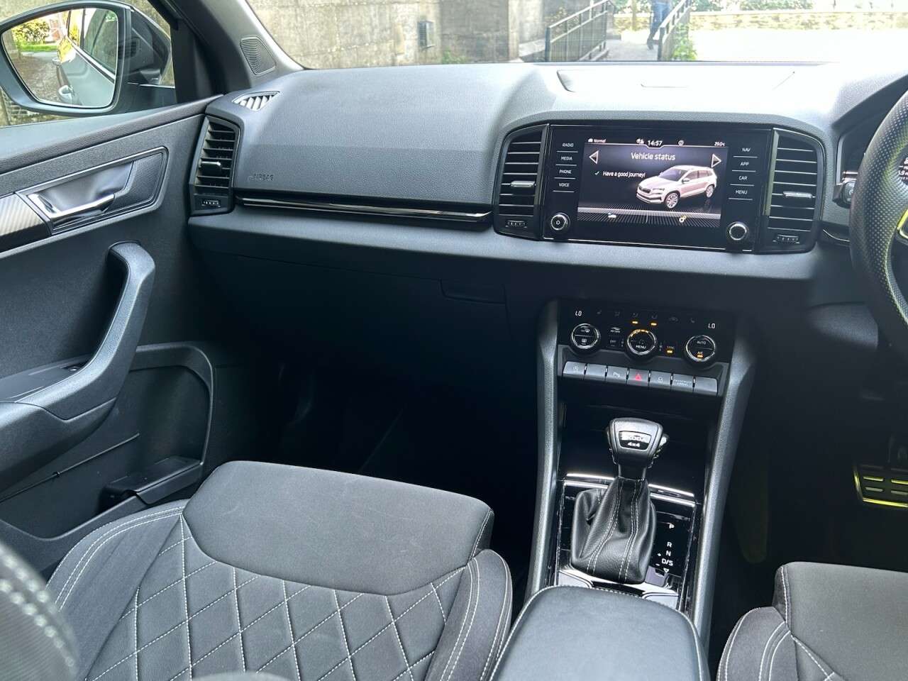 2023 SKODA KAROQ 2023 SKODA KAROQ