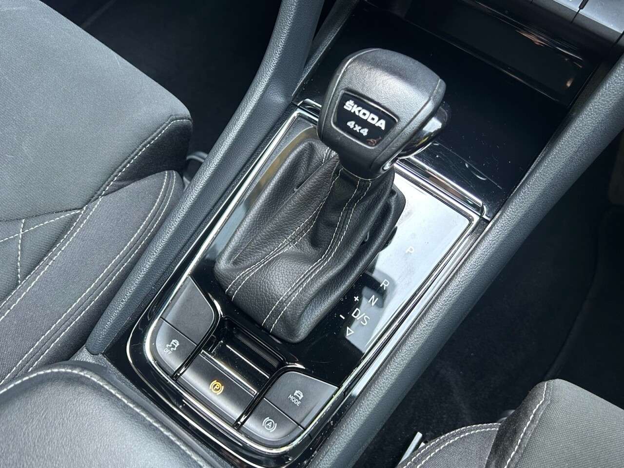 2023 SKODA KAROQ 2023 SKODA KAROQ