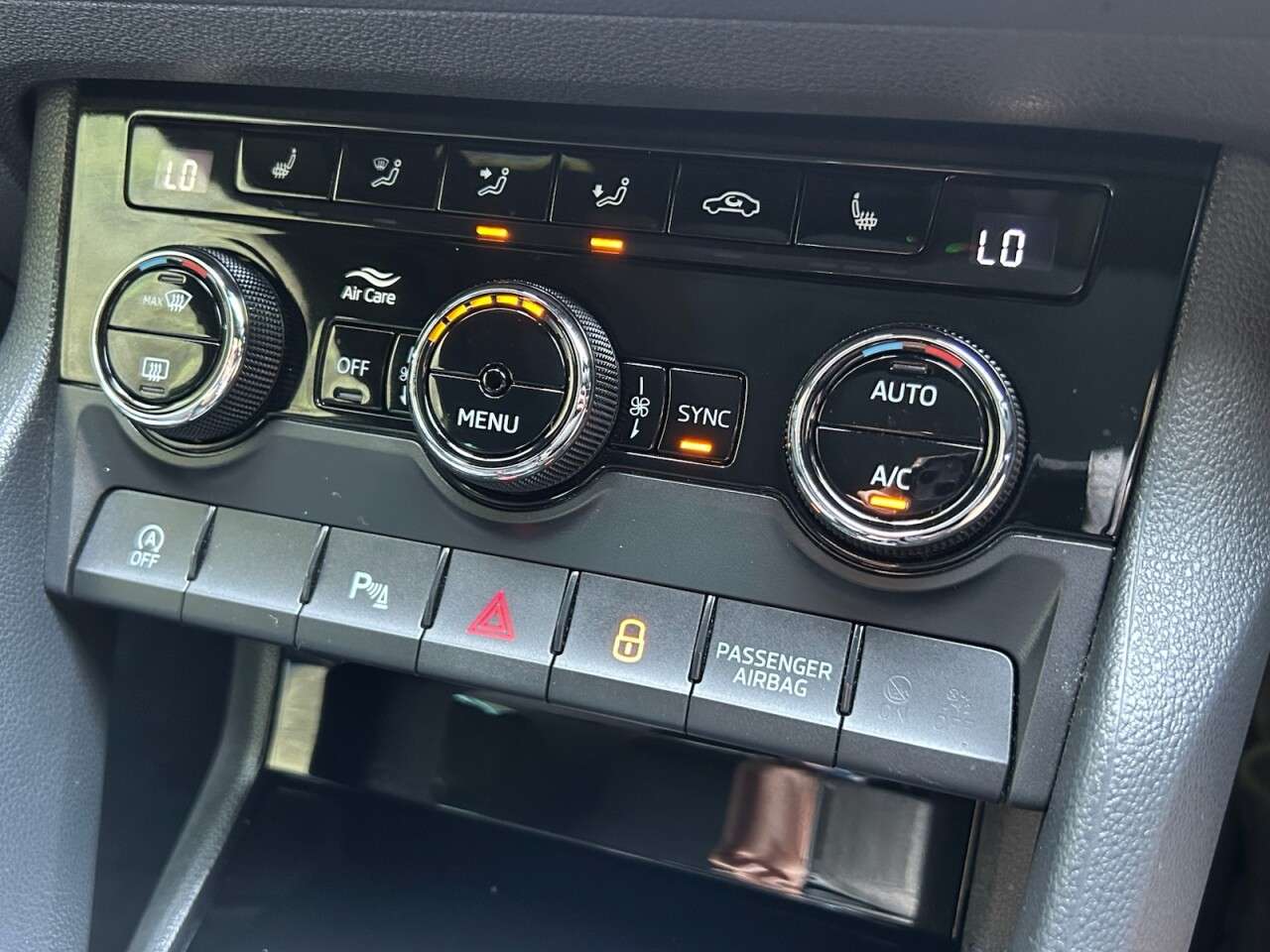 2023 SKODA KAROQ 2023 SKODA KAROQ