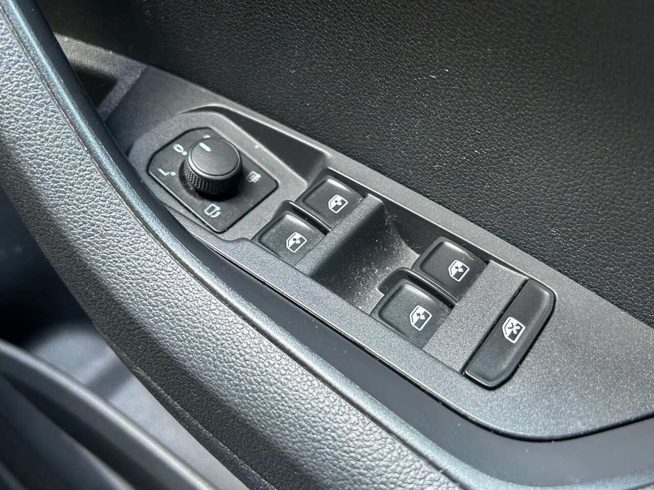 2023 SKODA KAROQ 2023 SKODA KAROQ