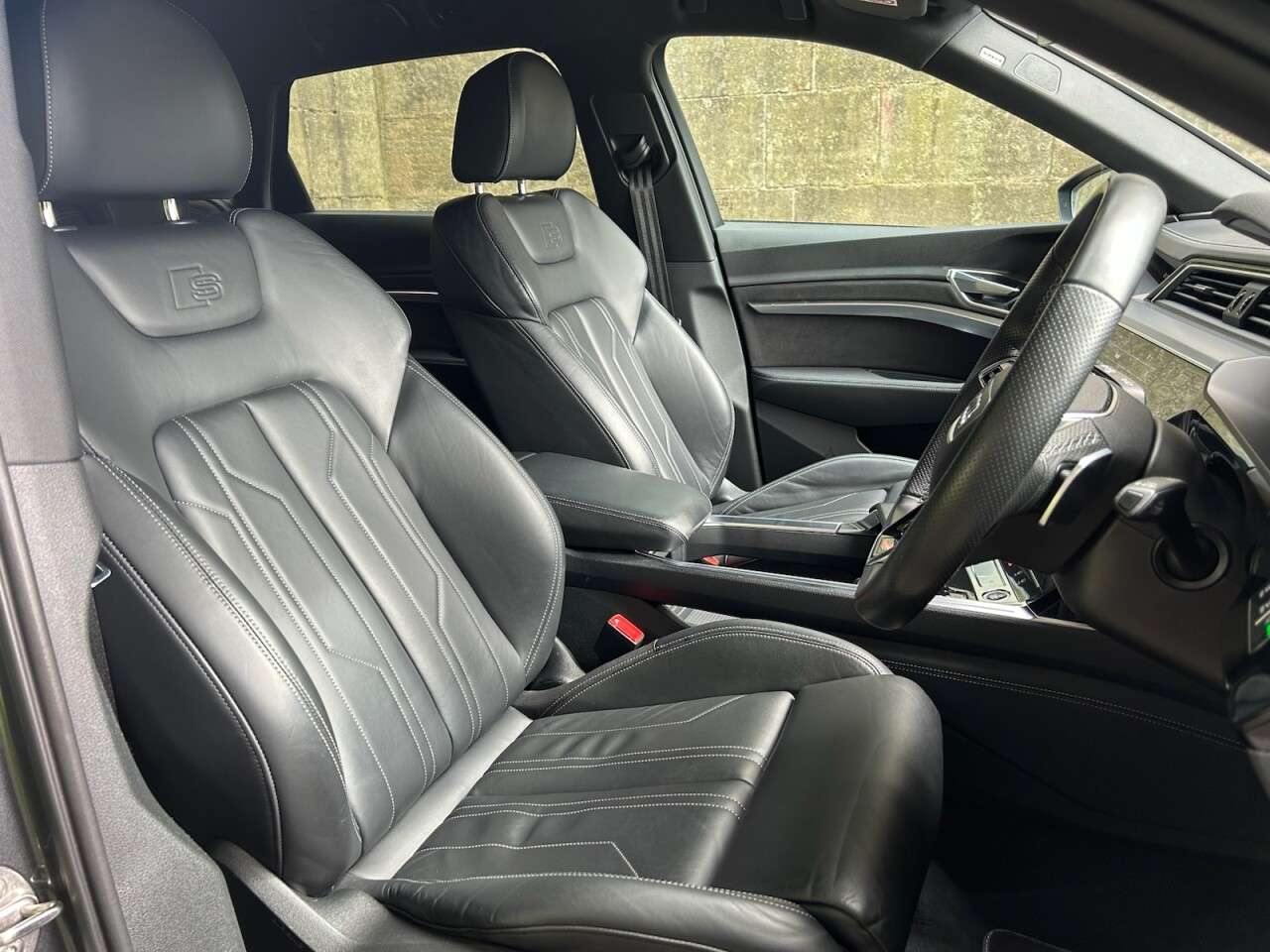 2022 AUDI E-TRON 2022 AUDI E-TRON