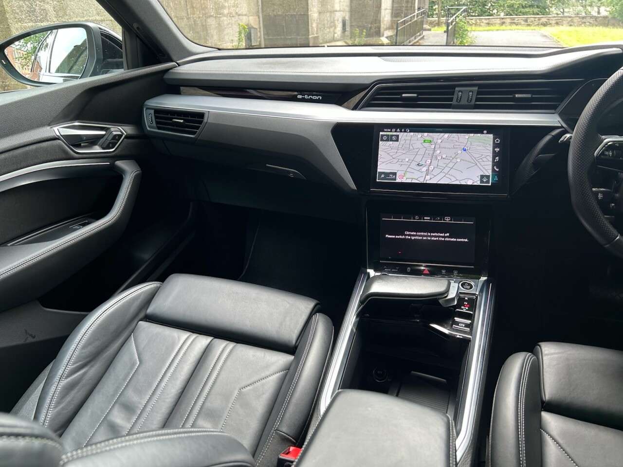 2022 AUDI E-TRON 2022 AUDI E-TRON