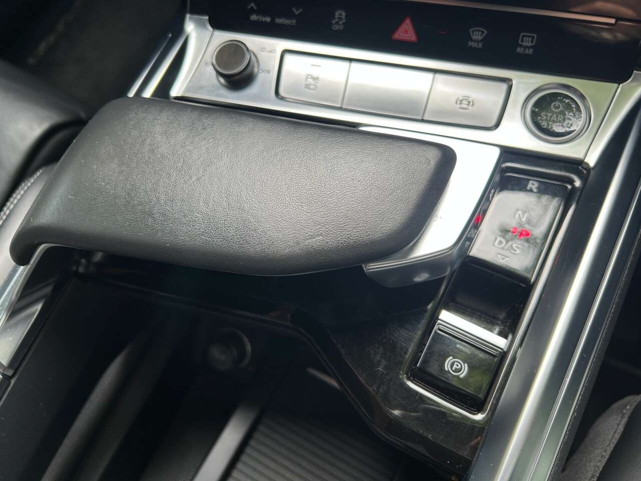 2022 AUDI E-TRON 2022 AUDI E-TRON
