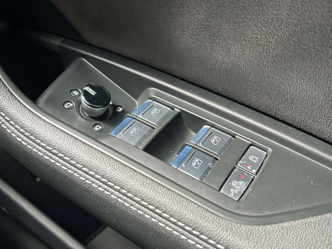 2022 AUDI E-TRON 2022 AUDI E-TRON