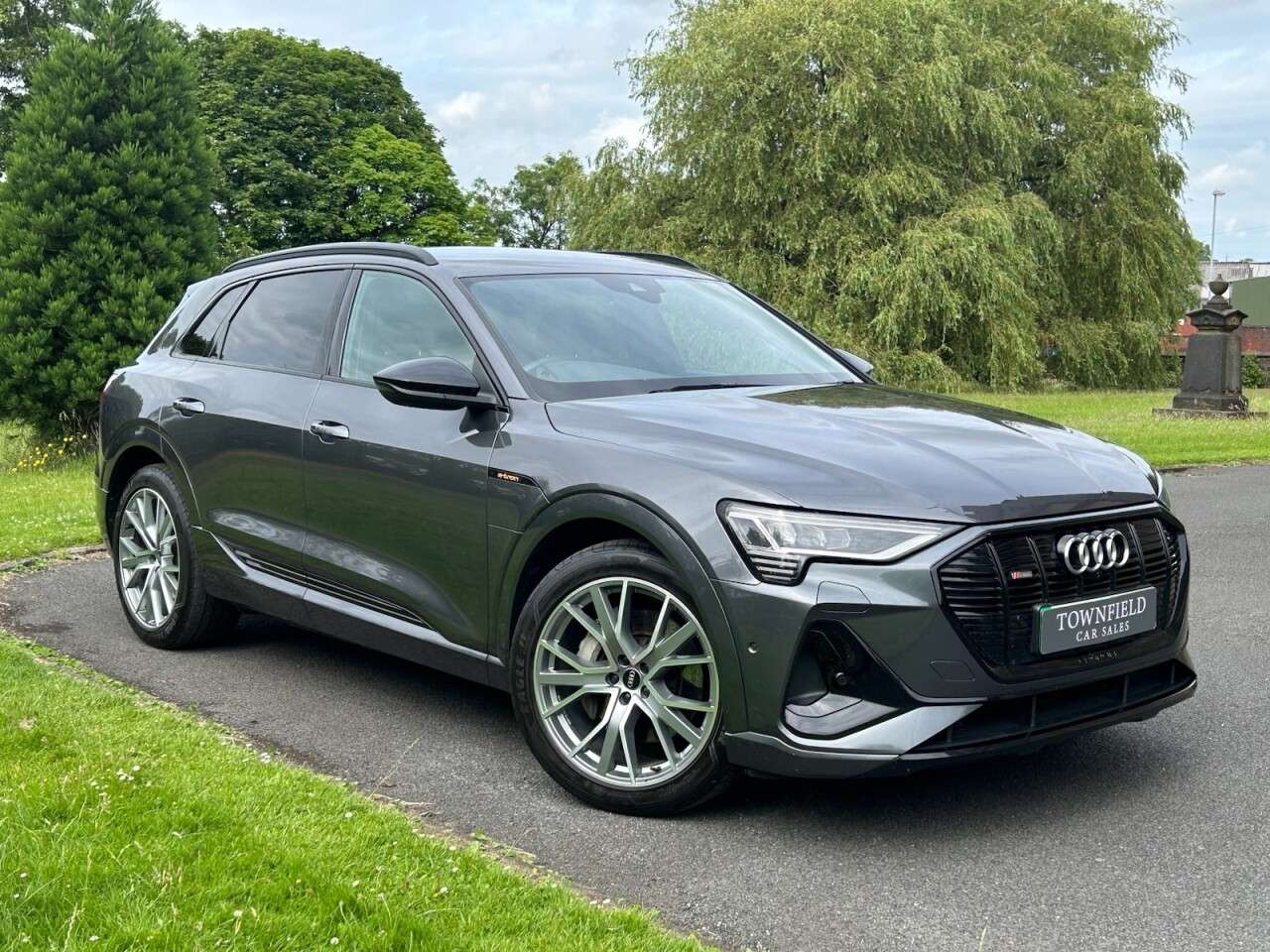 2022 AUDI E-TRON 2022 AUDI E-TRON