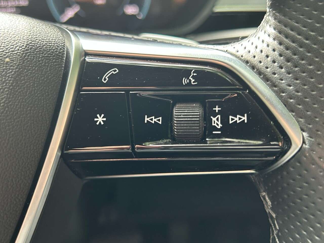 2022 AUDI E-TRON 2022 AUDI E-TRON