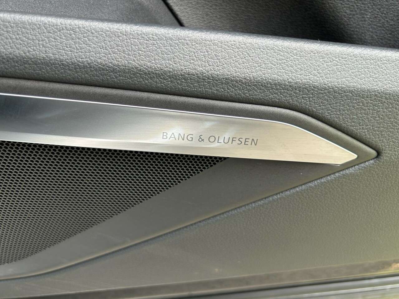 2022 AUDI E-TRON 2022 AUDI E-TRON